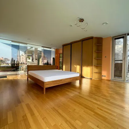 Merirahu Private Luxury Tallin